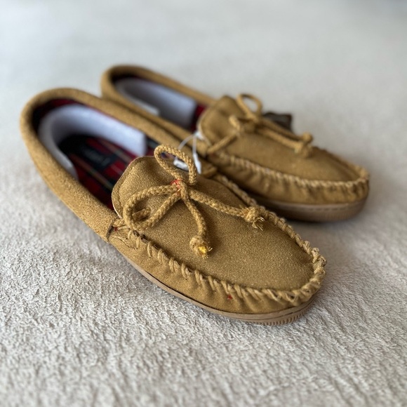 NWT Genuine Suede Moccasin Slippers 9 - Picture 3 of 16